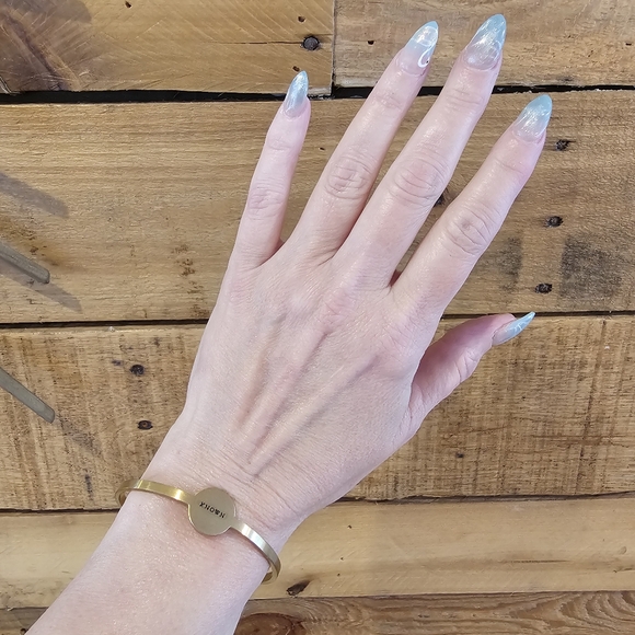 Brushed Goldtone Cuff Bracelet Engraved w/ "KNOWN" - Picture 3 of 6